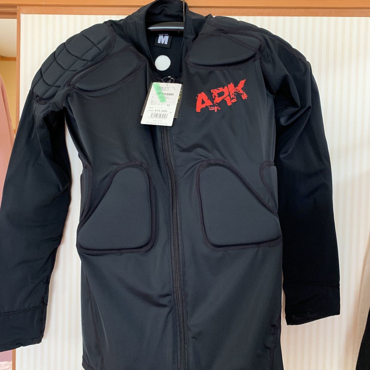 HOT，人気 ARKボディプロテクターunisex Mスノーボードインナープロテクター(インナーウエア)｜売買されたオークション情報、yahooの商品情報をアーカイブ公開 - オークファン インナーウエア