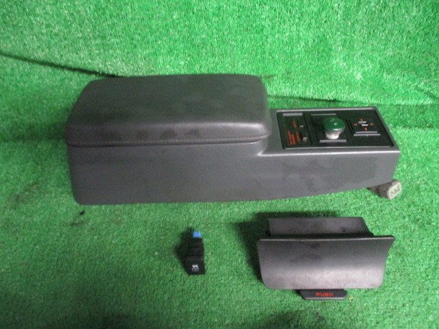  318145/No1 FC3S/RX-7 RX7 マツダ 純正 センターコンソール パワーウインドウスイッチ 灰皿 スイッチ 付(内装品)｜売買されたオークション情報、yahooの商品情報をアーカイブ公開 - オークファン その他