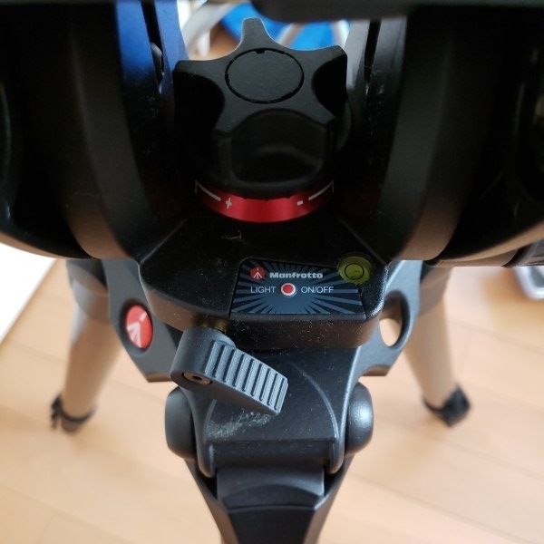 三脚 マンフロット Mproカーボンファイバー536 雲台75mm 504hd Manfrotto 三脚 売買されたオークション情報 Yahooの商品情報をアーカイブ公開 オークファン Aucfan Com