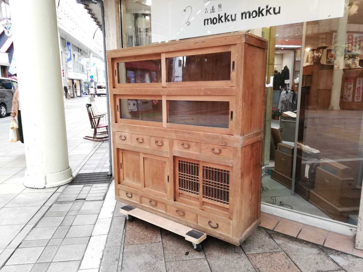 低価，爆買い】 303 程よいサイズ古い水屋箪笥/食器棚/収納棚/本棚/