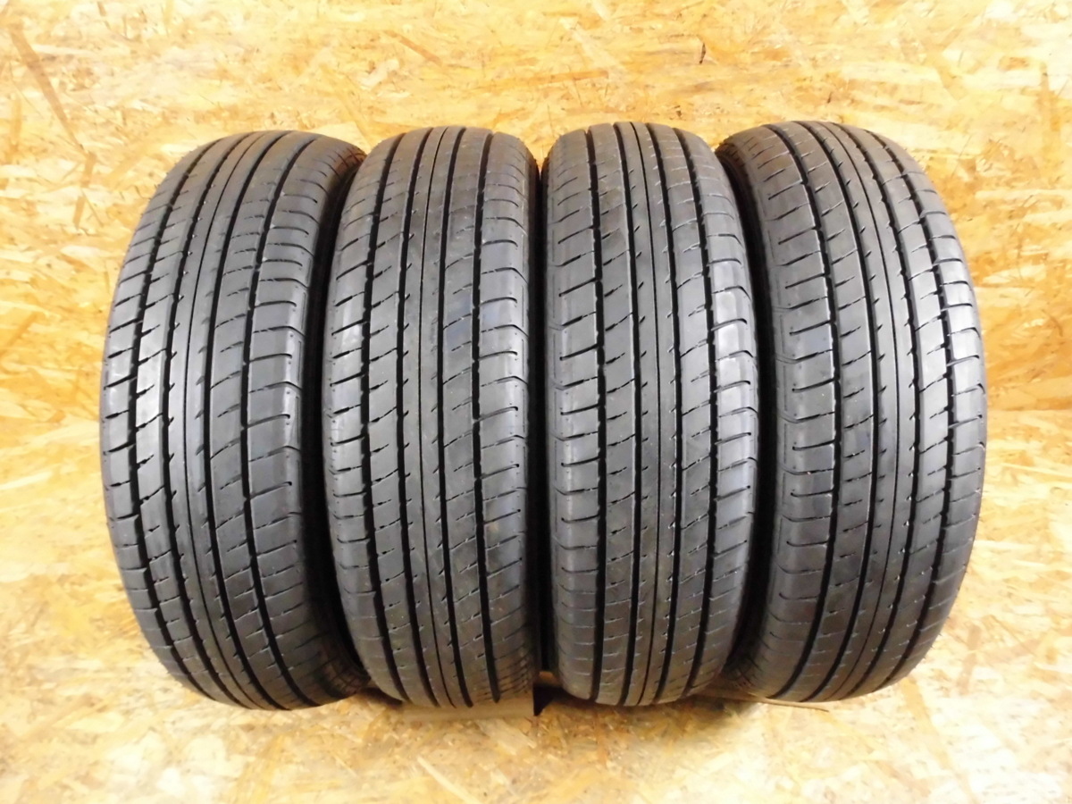 DUNLOP SP SPORT 230 165/60R14 75H 165/60R14 DUNLOP SP SPORT 230