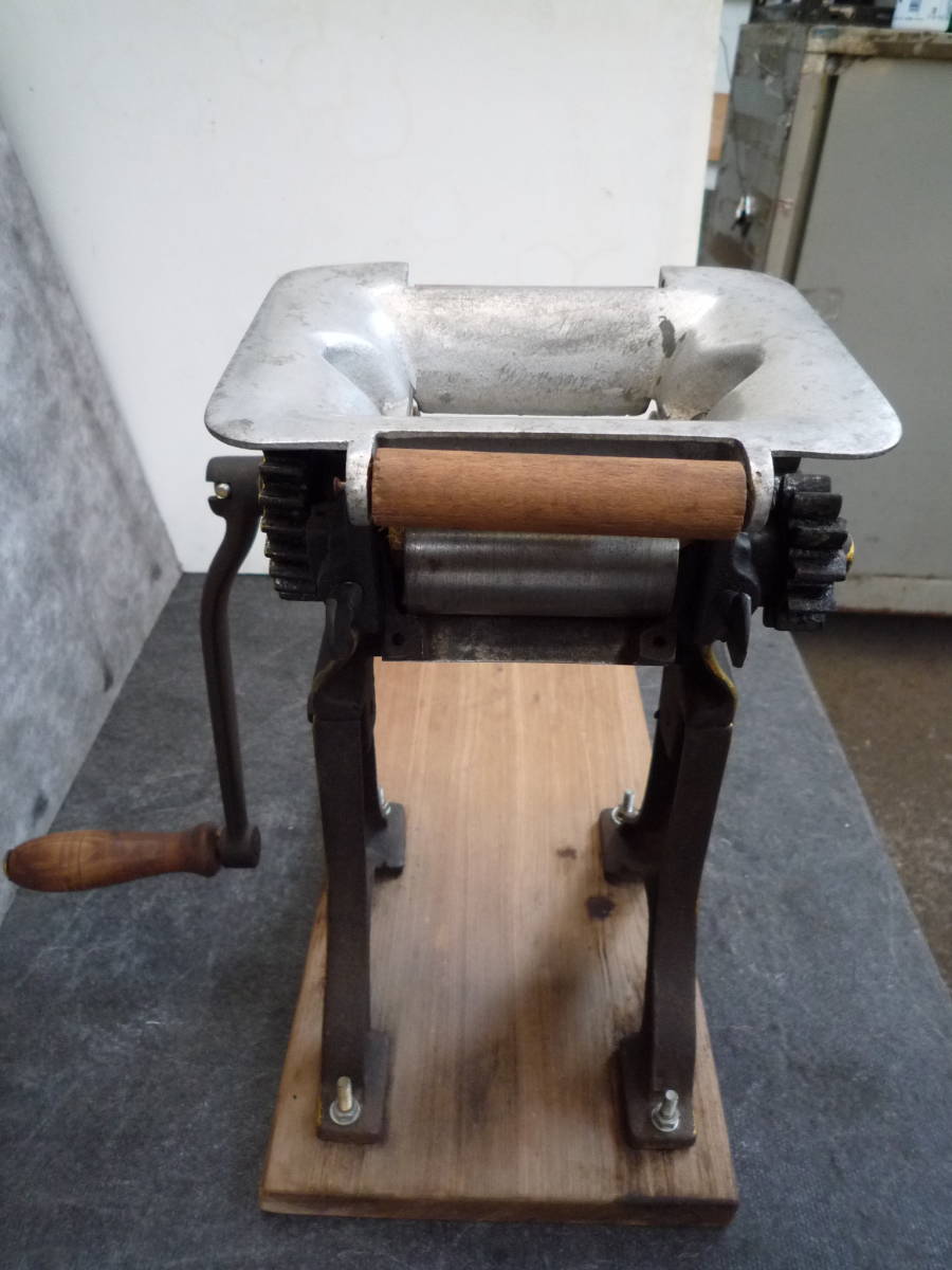 5,000円で買った1台の「家庭用製麺機」をきっかけに、仕事も人間 家庭