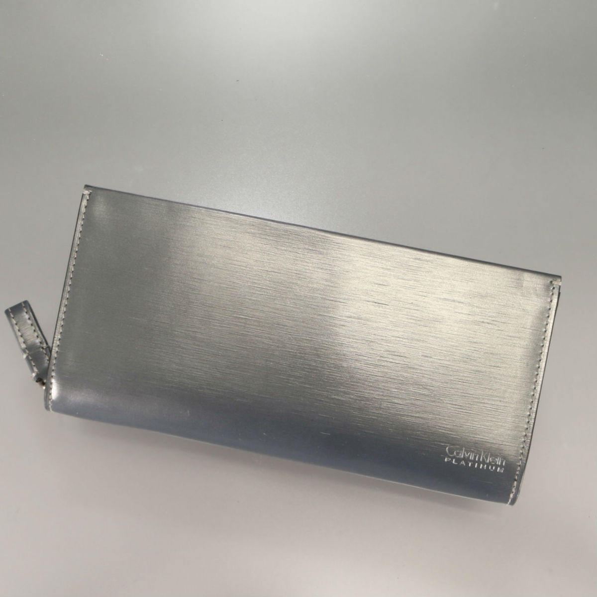 【最安値，大人気】 定価17 280円 Calvin Klein カルバンクライン メンズ レディース 二つ折りラウンド ファスナー 長財布 ウォレット レザー スーツ(その他)｜売買されたオークション情報、yahooの商品情報をアーカ その他