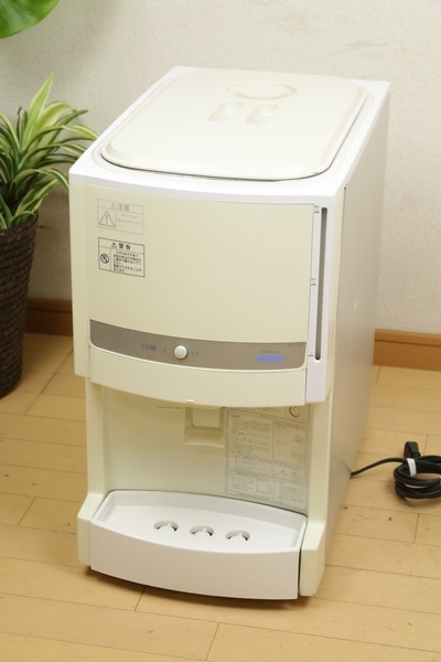 日立 HITACHI】 ウォータークーラー（RW-128B）冷水専用 貯水式卓上形