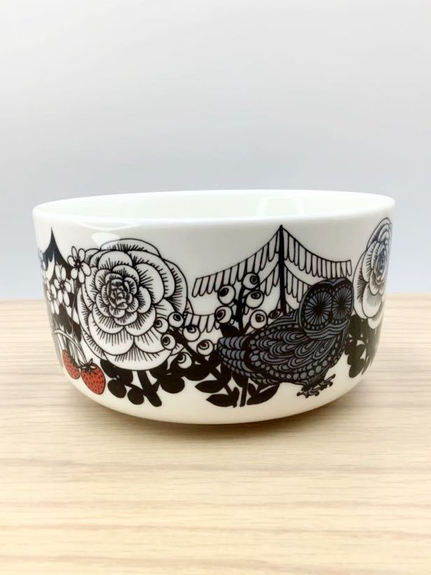 (NO.0145) ◆marimekko◆VELJEKSET◆ヴェルイェクセトゥ◆ボウル◆500mL◆68606◆フィンランド独立100周年記念◆color，レッド◆未使用品◆