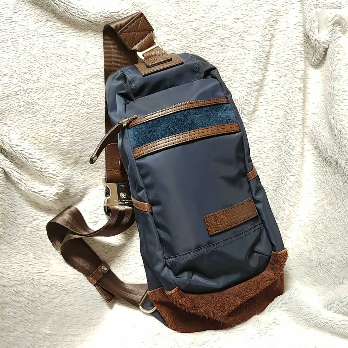 【限定セール，新作】 マスターピース スリングバッグ Density ネイビー(マスターピース)｜売買されたオークション情報、yahooの商品情報をアーカイブ公開 - オークファン マスターピース