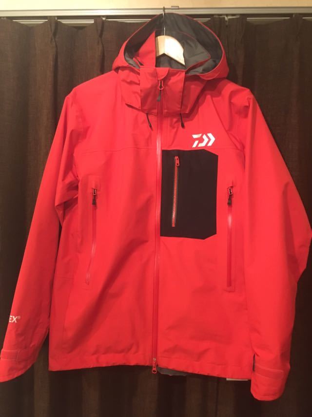 人気定番，限定セール ダイワ DAIWA ゴアテックス レインスーツ 赤 レッド 上下セット 釣り アウター ズボンメンズ L 正規品(フィッシングスーツ)｜売買されたオークション情報、yahooの商品情報をアーカイブ公開 - フィッシングスーツ
