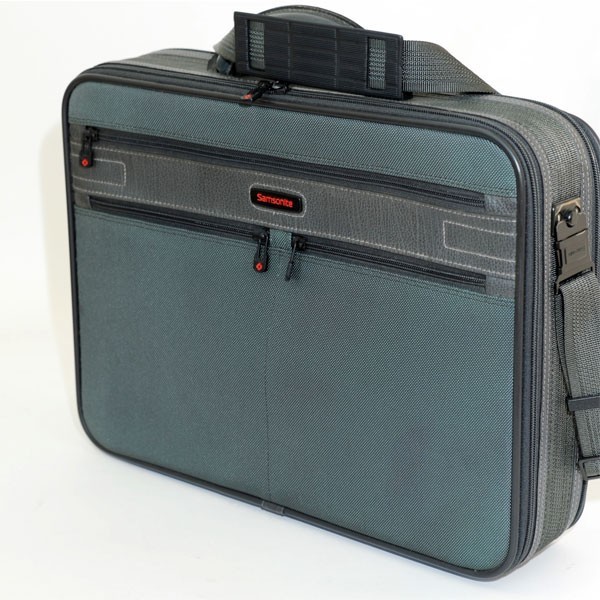 【全国無料，2026】 国内正規品 Samsonite サムソナイト ブリーフケース pc ナイロン バッグ 鞄カバン カーキ系 ショルダーストラップ＆カギ付き ACE社製(ブリーフケース、書類かばん)｜売買されたオークション情 ブリーフケース、書類かばん