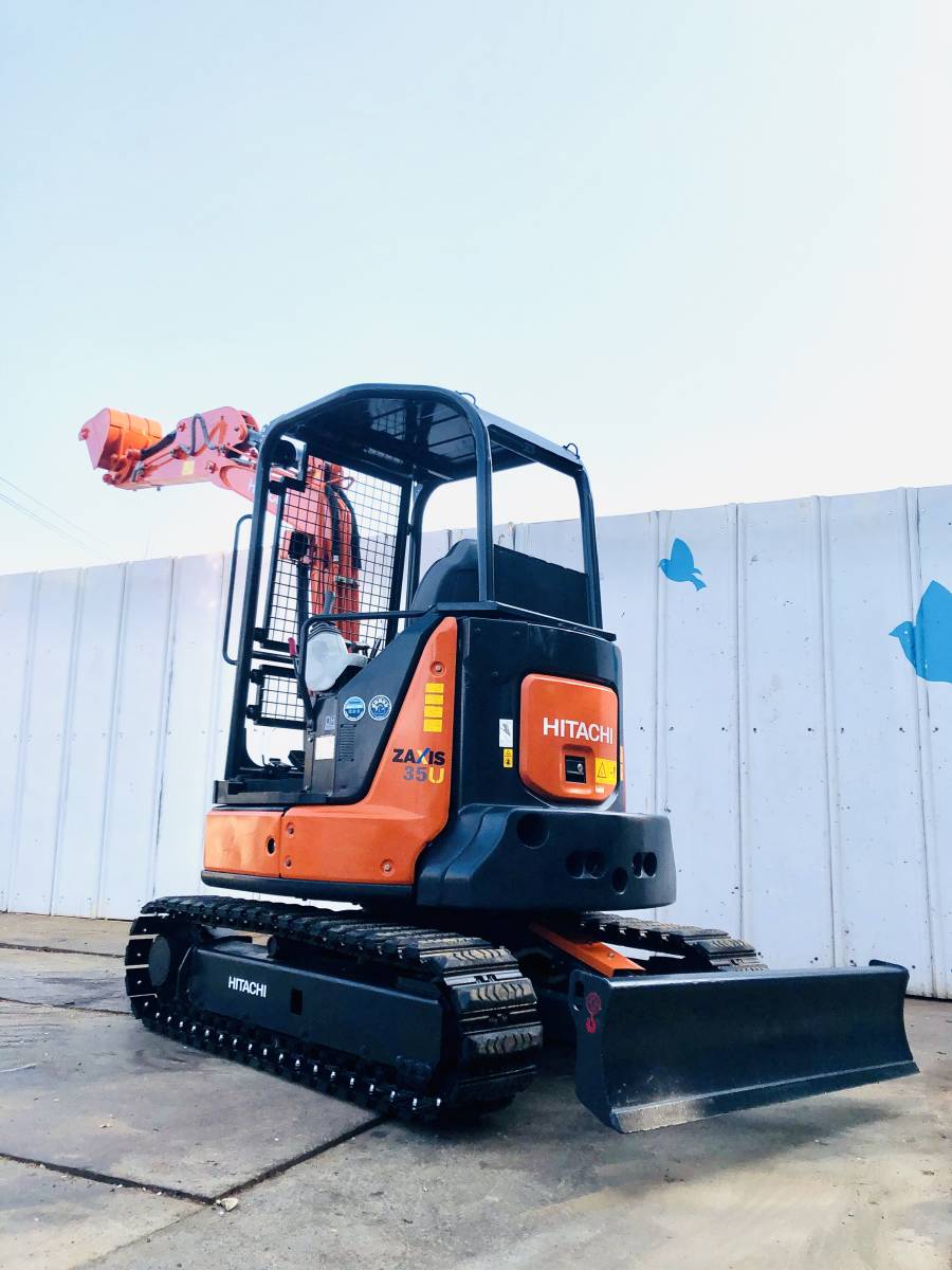 ユンボ ミニ油圧ショベル 日立建機 HITACHI ZX35U-5A 2015年製 1504h