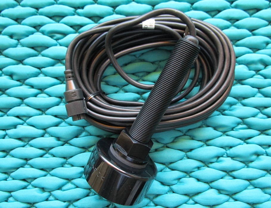  FURUNO フルノ 魚探 振動子 520-5PSD 2周波 600W 50/200KHZ(モニター5型～)｜売買されたオークション情報、yahooの商品情報をアーカイブ公開 - オークファン 魚群探知機