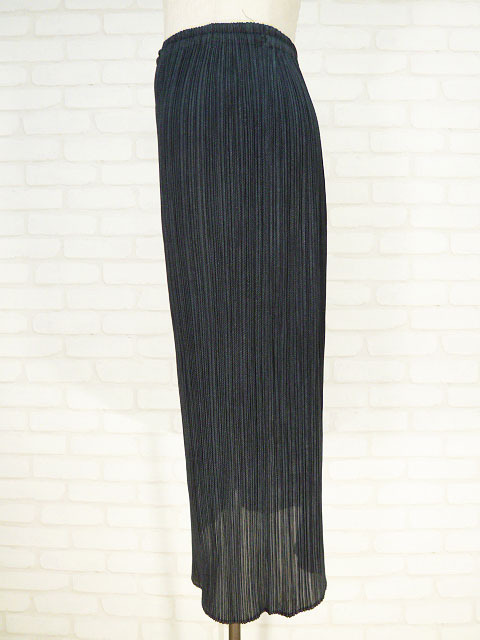 PLEATS PLEASE ISSEY MIYAKE(ロングスカート)のフリマアイテム一覧 PLEATS PLEASE ISSEY MIYAKE(ロングスカート)のフリマアイテム一覧