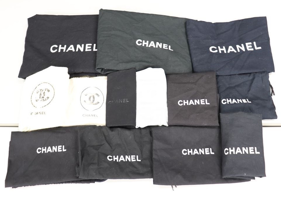 1円●正規まとめ売り 13点【シャネル/CHANEL】バック用等 保存袋 大中小等 13枚まとめて 大量セット 0301