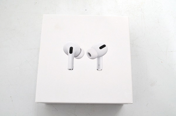 美品 Apple AirPods Pro ワイヤレスイヤホン エアーポッズ アップル