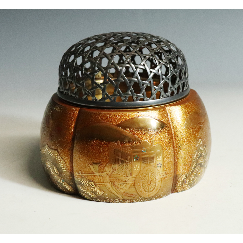 PJ171. 茶道具 塗師【安田春仁】 柘榴蒔絵 中棗 共箱付属 / 漆器 茶器