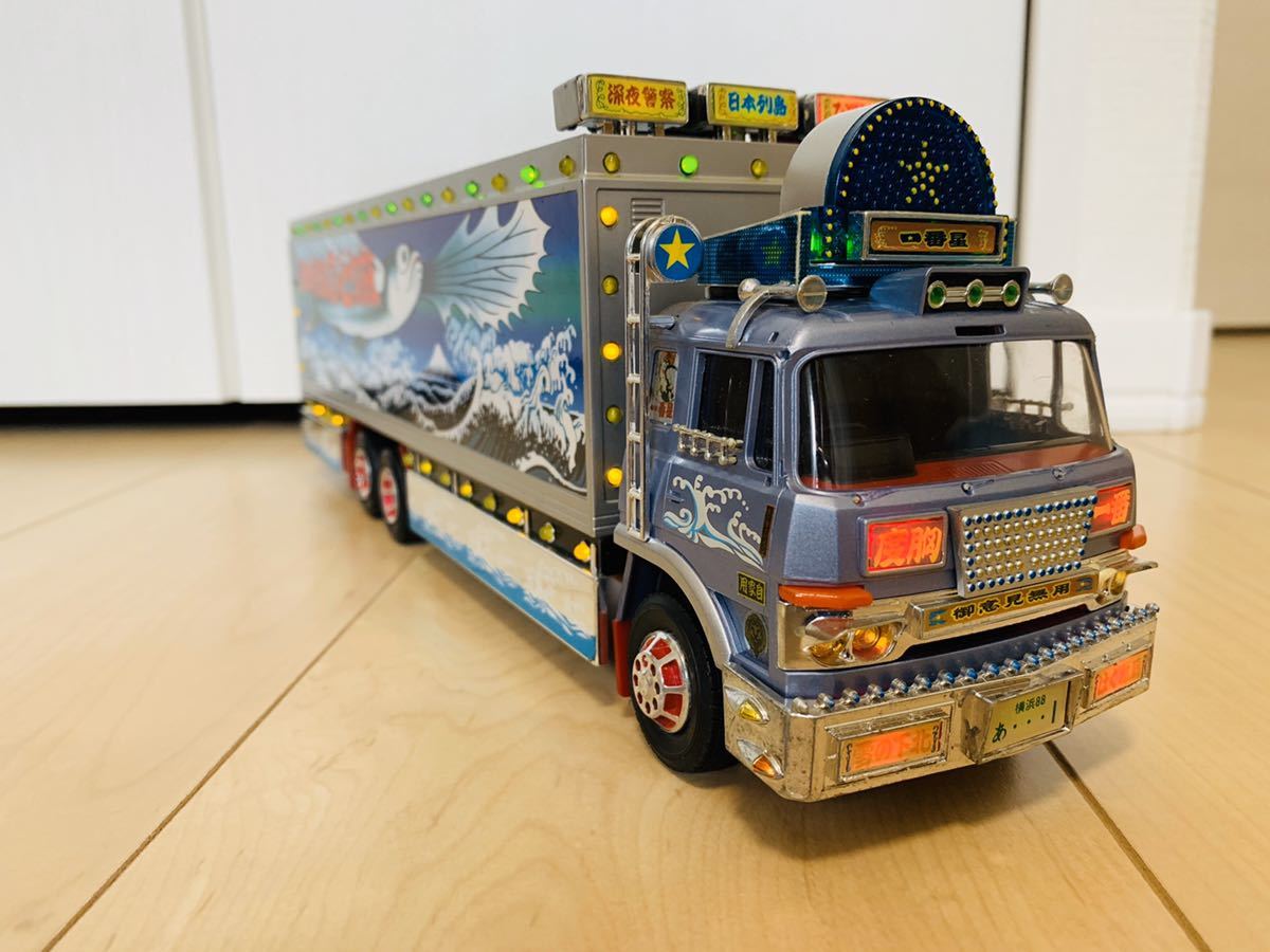 トラック野郎　熱風5000キロ スカイネット 1/32 RC 美品　ジャンク スカイネット 1/32 ラジコン トラック野郎 熱風5000キロ ジャンク