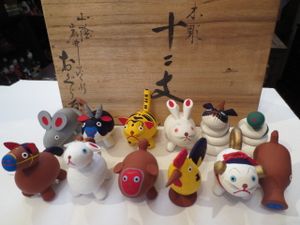 郷土玩具 吉田一也猫ヤフオク 中古品 吉田猫の招き猫 陶都窯