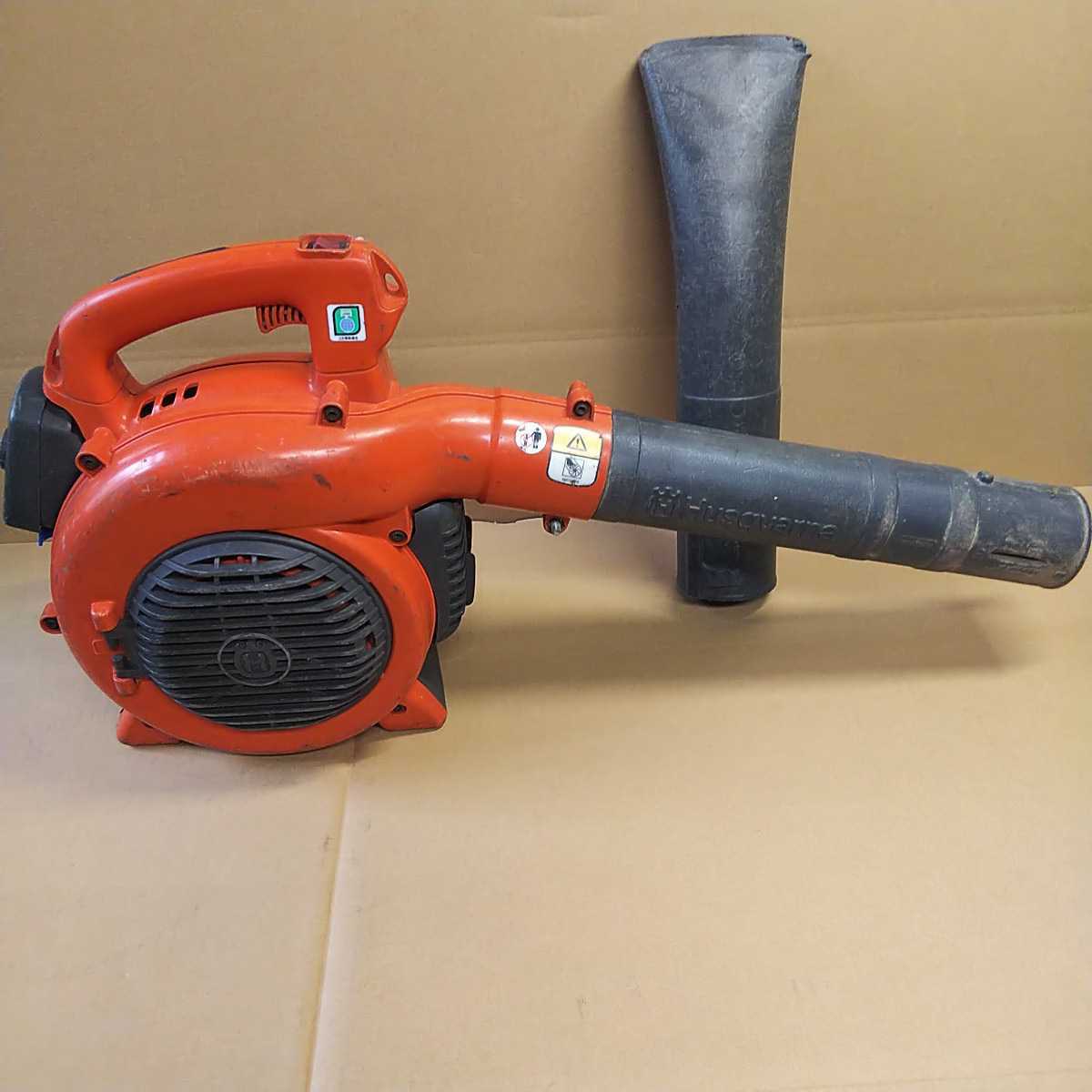 新作入荷，低価 ハスクバーナ エンジン ブロアー 125B ブロワ 園芸 