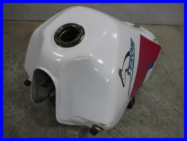 2026年最新Yahoo!オークション -セロー225 タンクの中古品 1kh セロー