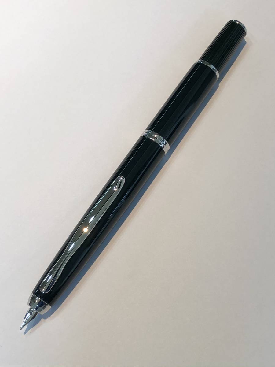 限定 新品 パイロット万年筆 キャップレス 絣 かすり 緑 極細 EF