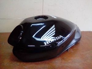 ホーネット250 タンクのYahoo!オークション(旧ヤフオク!)の相場・価格