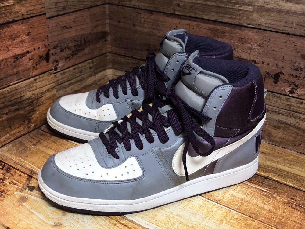衝撃プライス 状態良好 Nike Terminator High Basic ナイキ ターミネーター高級上質レザースニーカー 灰 白 紫 28cm表記 即 28 0cm 売買されたオークション情報 Yahooの商品情報をアーカイブ公開 オークファン Aucfan Com