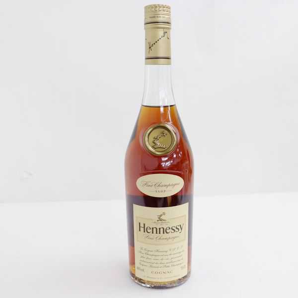 【お買い得】 Hennessy ヘネシー VSOP スリムボトル 700ml T0E0865(ヘネシー)｜売買されたオークション情報、yahooの商品情報をアーカイブ公開 - オークファン コニャック