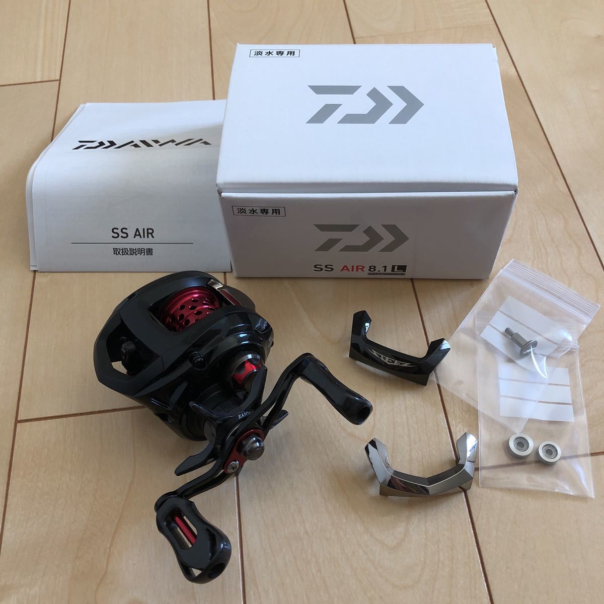 SALE，得価 ダイワ DAIWA SS AIR 8.1L レフトハンドル ボート の使用の為 プチチューニング 純正パーツ全て残ってます(ダイワ)｜売買されたオークション情報、yahooの商品情報をアーカイブ公開 - オークファ ダイワ
