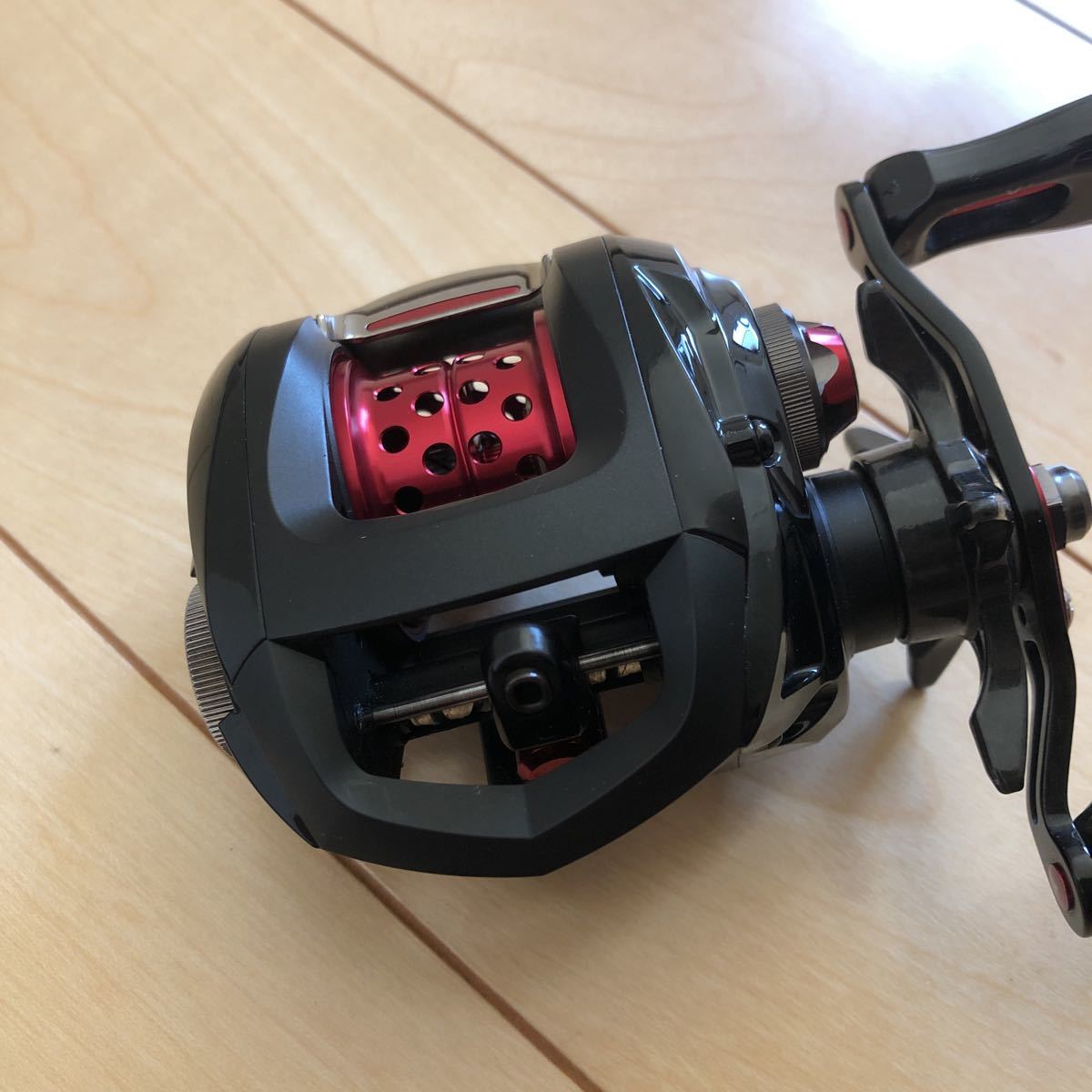 AIR 8.1L SS ダイワ 左ハンドル ベイト DAIWA ☆USED品 LEFT HANDLE DAIWAダイワ DAIWA淡水専用ダイワ『SS ベイトリール 左ハンドルのみ』00614161 レフトハンドル エアー｜Yahoo!フリマ（旧PayPay