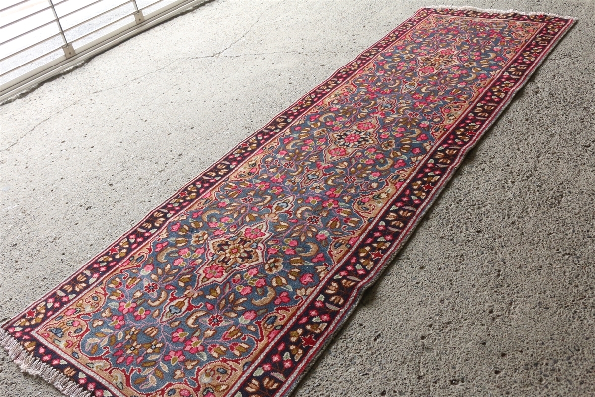 ペルシャ絨毯 本物イラン産 イラン クム産 手織り カーペット 本物保証&frasl;直輸入 188cm×128cm 中型サイズ イスファハン産 高級 ウール＆シルク ラグ ペルシャ絨毯の本場 ウール ma