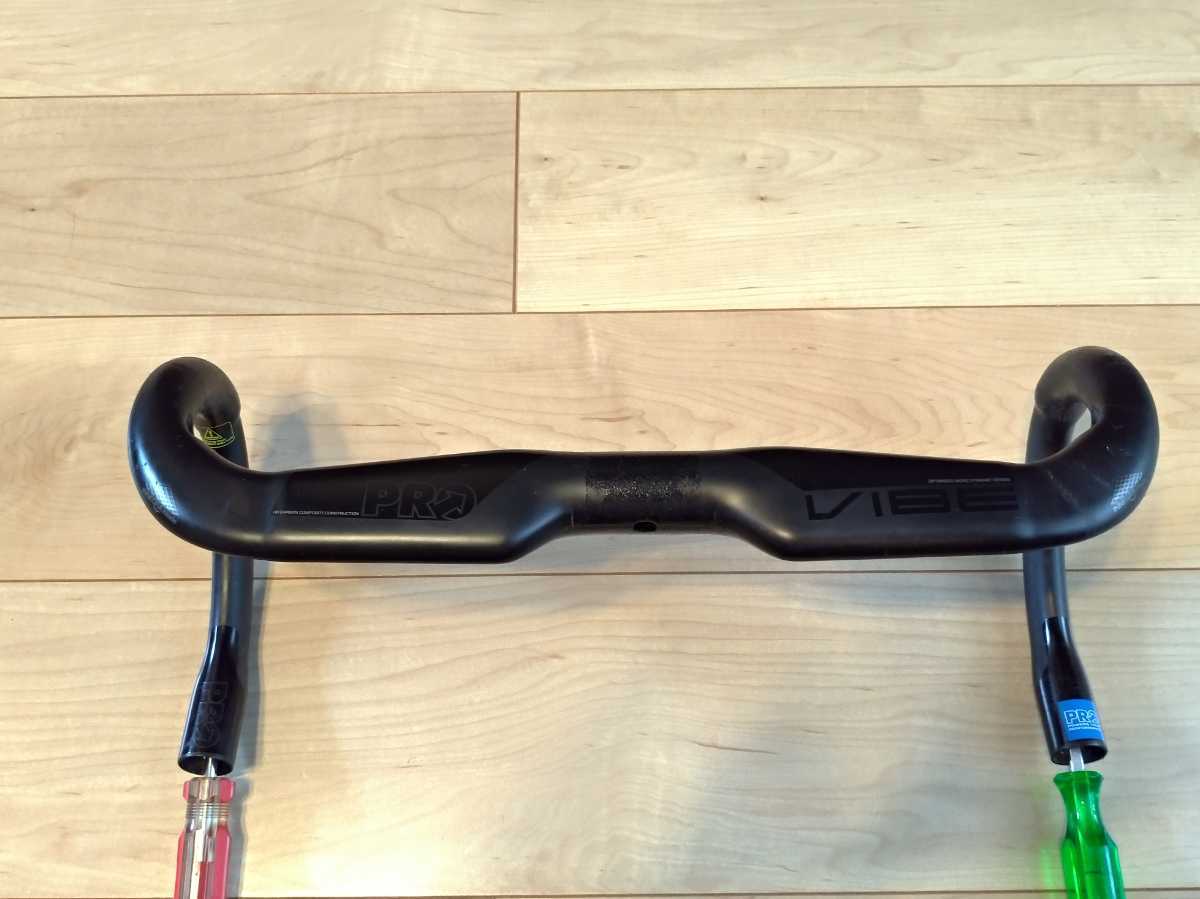  シマノ shimano PRO VIBE エアロ カーボンハンドル 380ミリ(ドロップハンドル)｜売買されたオークション情報、yahooの商品情報をアーカイブ公開 - オークファン ドロップハンドル