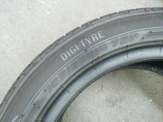 タイヤ1本 DUNLOP EC202(ダンロップ) 165/55R14 2019年製 4ミリ EC202