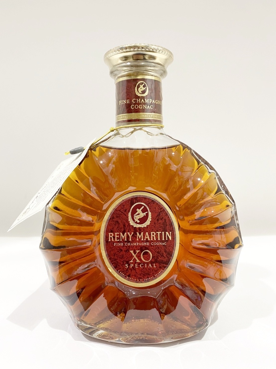 人気セール，正規品 REMY MARTIN XO SPECIAL レミーマルタン XO スペシャル 現行ラベル 700ml 40％ブランデー クリアボトル 古酒 未開栓 人気 ブランデー K1883