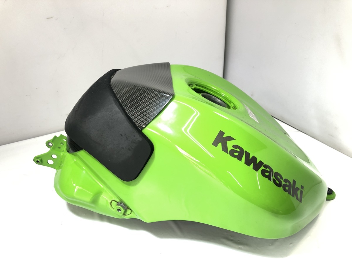 なるなるページ kawasaki ZX-10R ZXT00C 04-05 C型 純正 フューエルタンク 穴や凹み