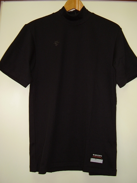 ◆デサント・ハイネック半袖アンダーシャツ・ブラックＭ_1