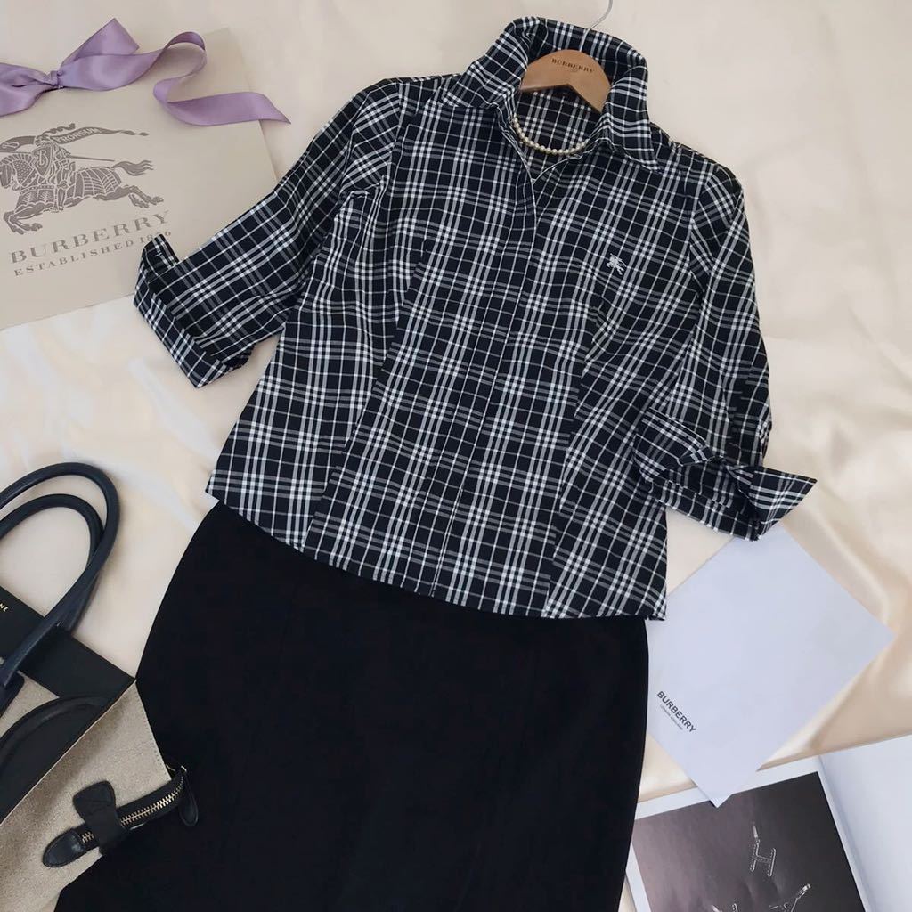美品◆バーバリー 大きいサイズ 42・44/13号/L-XL 洗練モノクロチェックシャツ&美脚ジャージースカート BURBERRY 通勤スーツ フォーマル