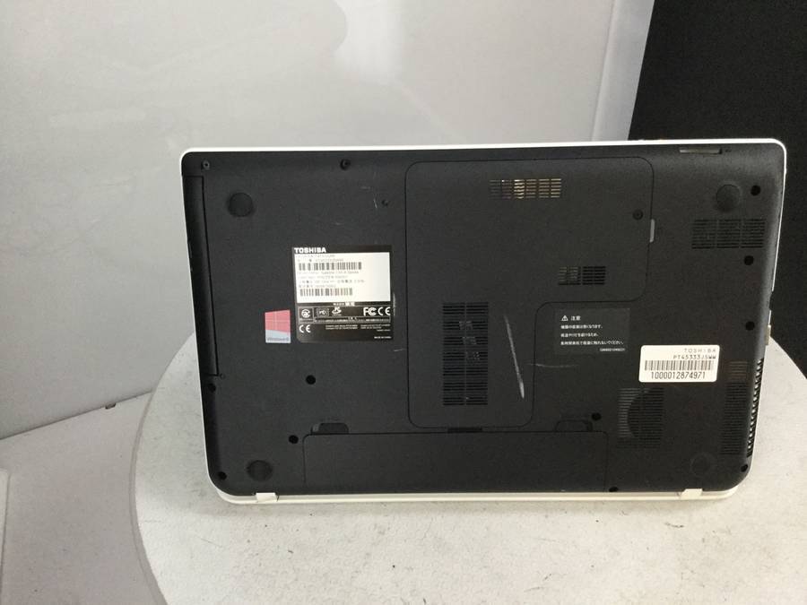 TOSHIBA PT45333JSWW dynabook T453/33JW Win8 Celeron 847 1.10GHz 