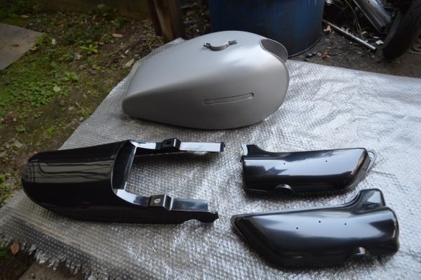 メーカー欠品 新品 Z1 Z2 750RS Wピッチ 塗装ベース 外装セット タンク