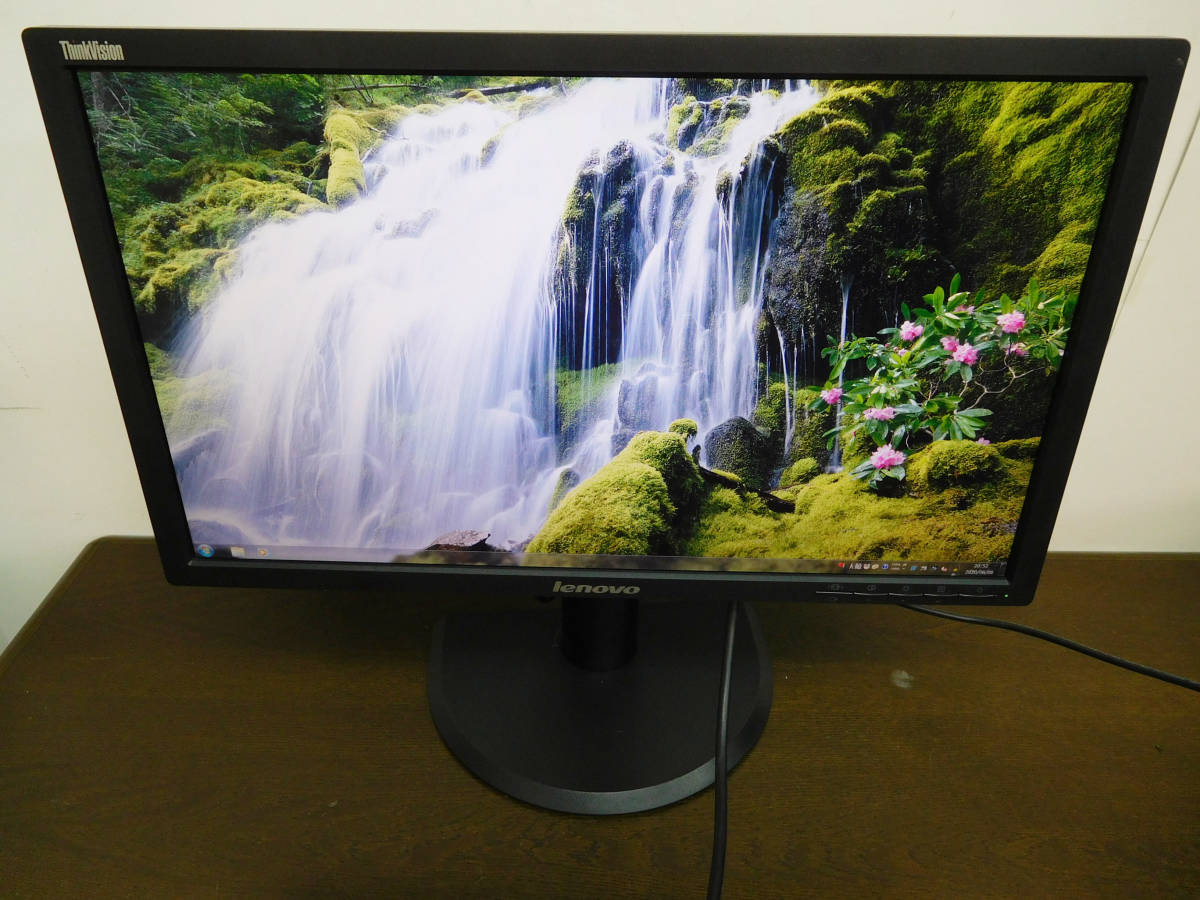 PCモニター◇レノボThinkVision LT2223pwC，22インチワイド液晶