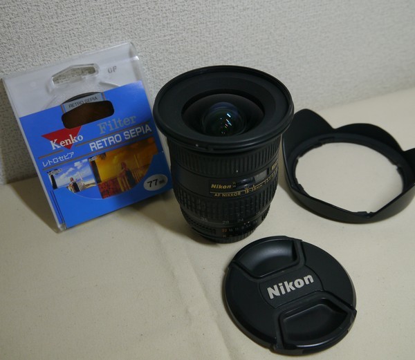 Nikon AF NIKKOR 18-35mm F1：3.5-4.5D ニコン 超広角ズームレンズ