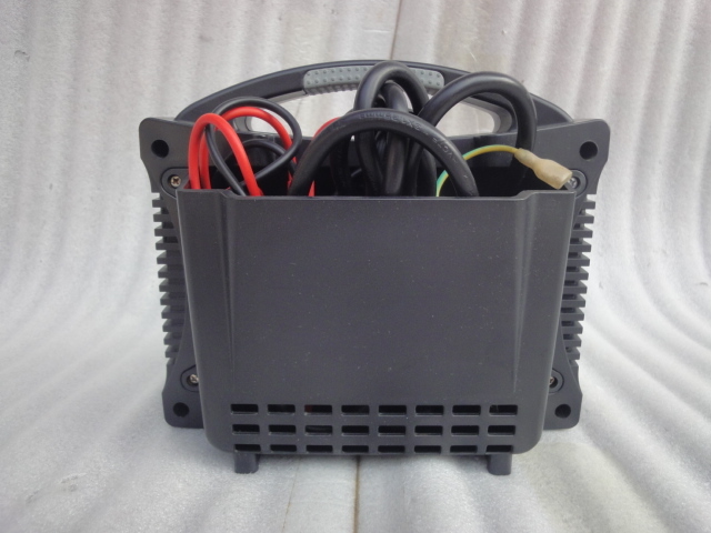OMEGA PRO OP-0002 12V バッテリーチャージャー ☆ OMEGA PRO OP-0002