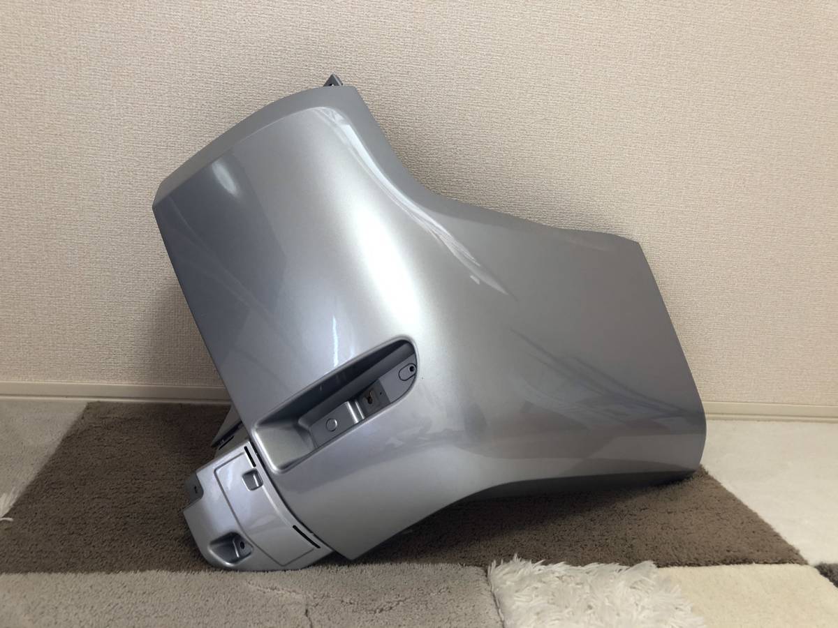 三菱 デリカ CV5W D5 CV4W 右リアバンパー リアバンパーコーナー