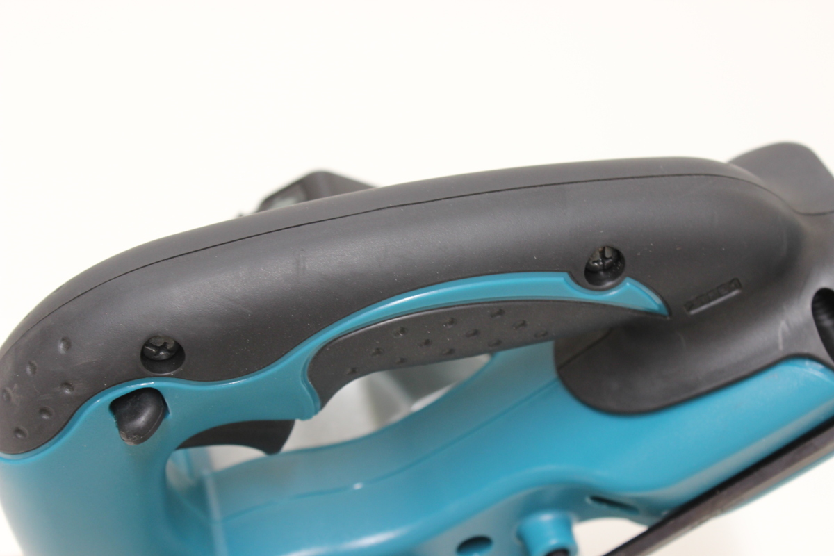 マキタ(Makita) １２５ミリ充電式チップソーカッタ | CS001GRMX - CS003GRDX 1K269★良品！【Makita マキタ】125mm充電式チップソーカッタ CS540DRF（※バッテリ欠品） 動作確認済み★（ニューポーン）
