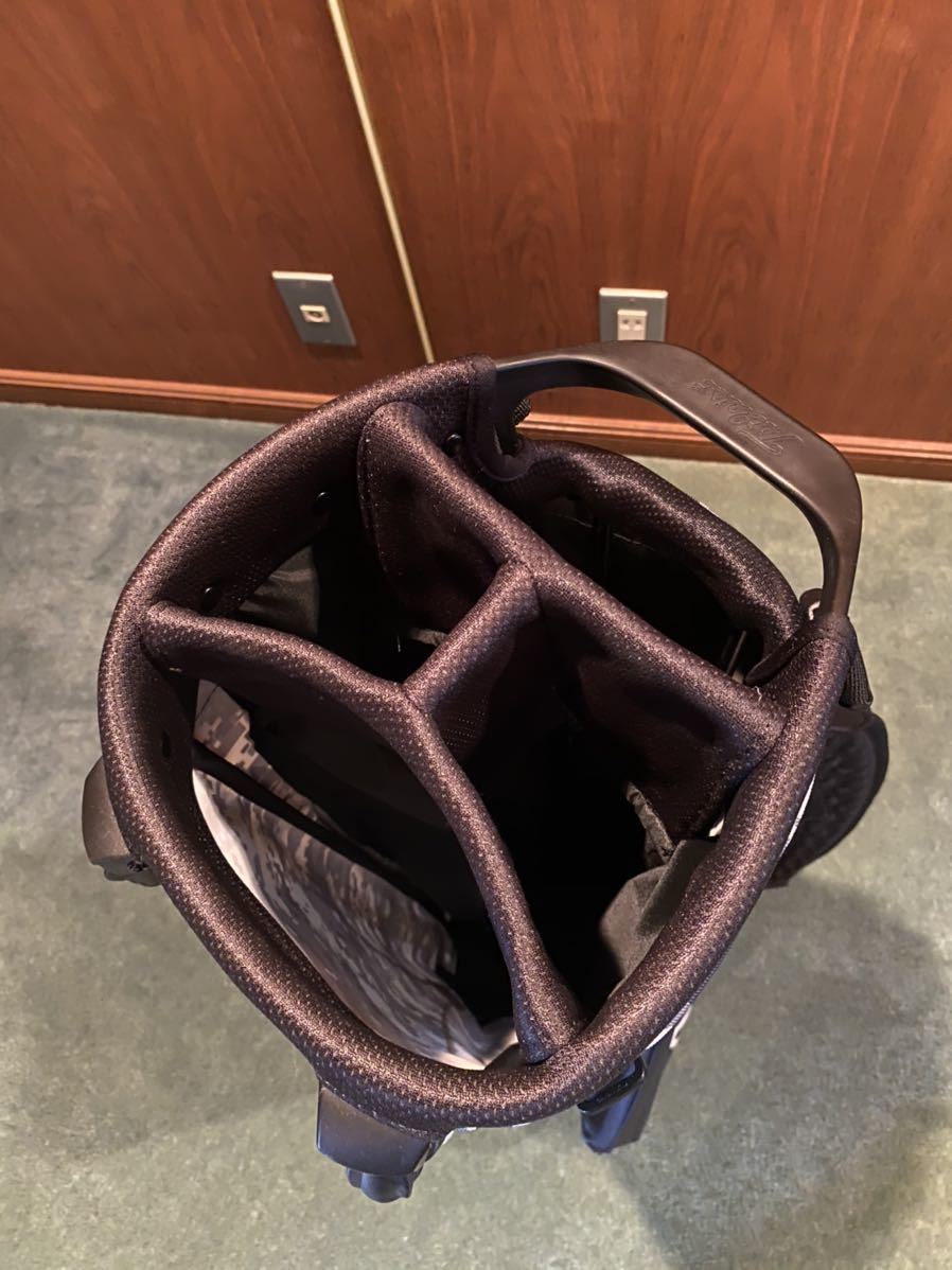 タイトリスト キャディバッグ スタンドバッグ Titleist 美品 | アスリート向け スタンド式 軽量 美品タイトリスト 黒白赤 スタンドキャディバッグ ゴルフバッグ スタンド（ゴルフ｜スポーツ ゴルフタイトリスト すぐ使える
