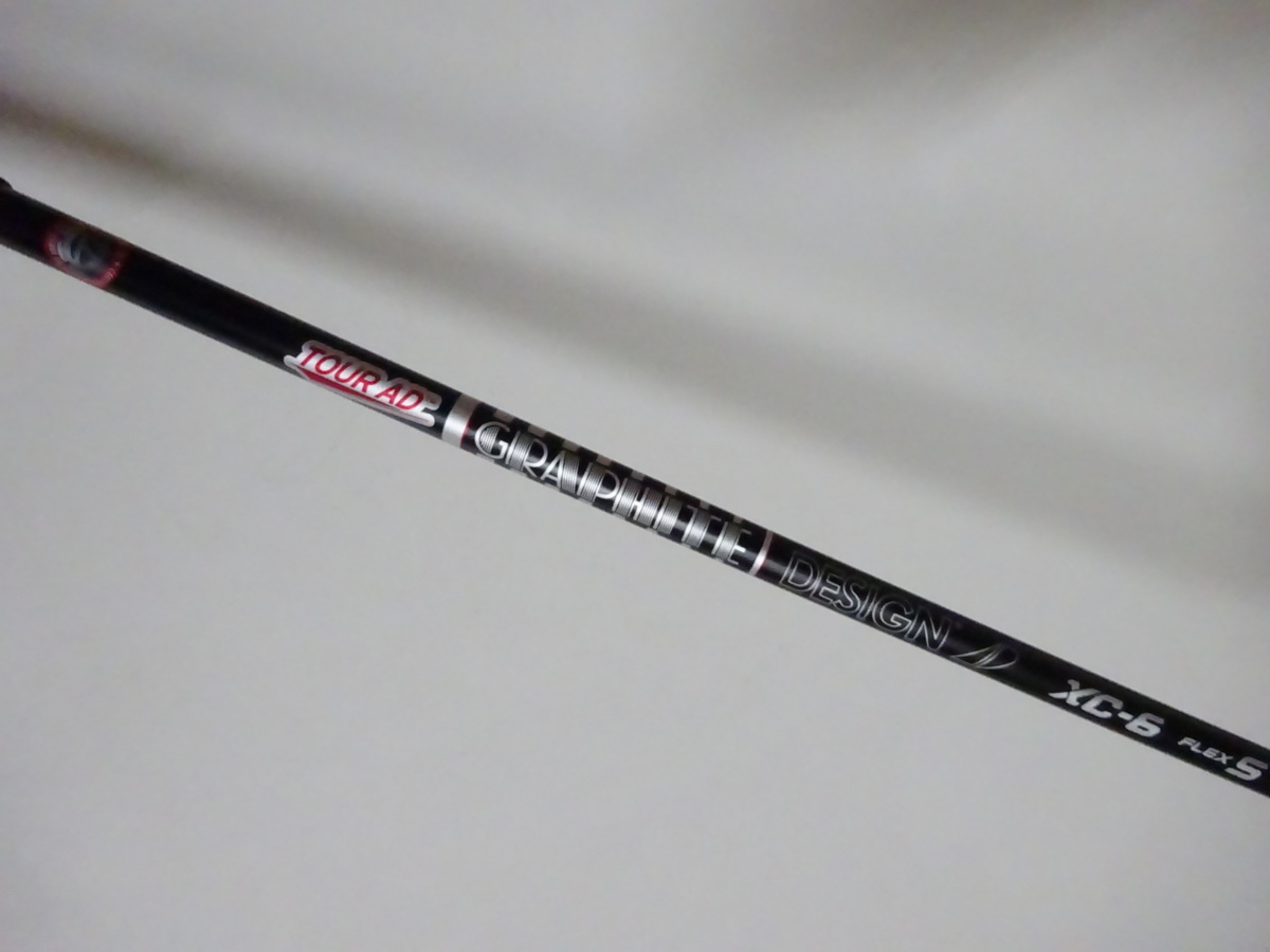 P38. 美品 試打用 テーラーメイド 1W用 スリーブ付 TOUR AD XC-6 S