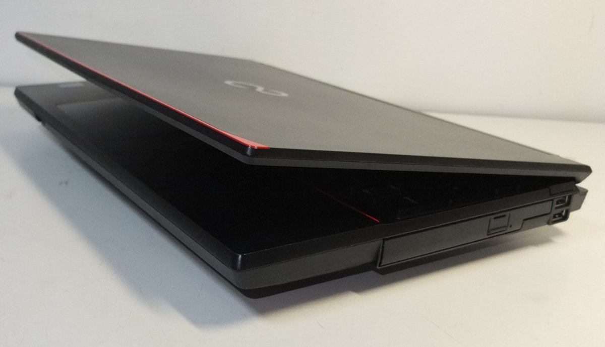 ノートパソコン　富士通 富士通 ノートPC FMV LIFEBOOK A744/H FMVA04Tk1 i7-4600M 2.9GHz 8GB