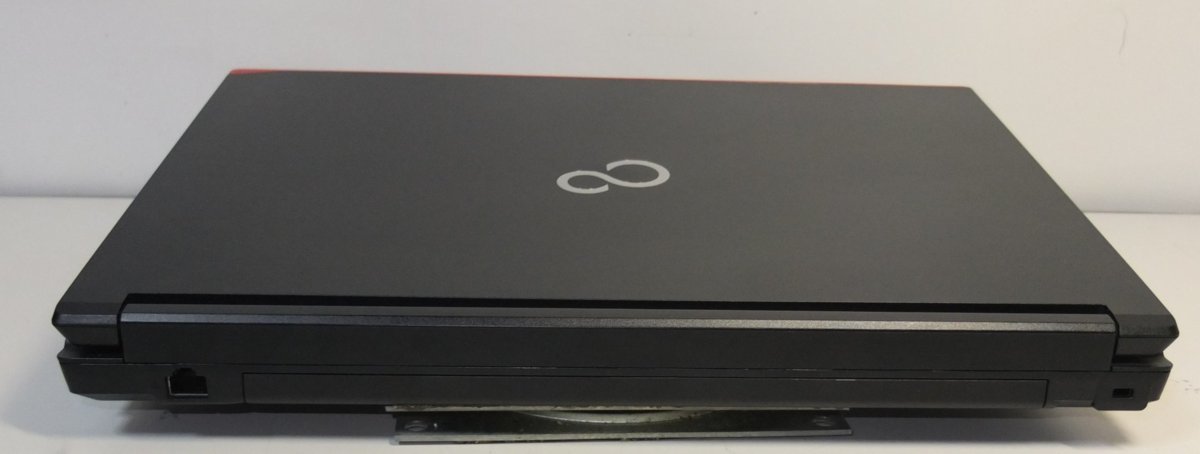 富士通 ノートPC FMV LIFEBOOK A744/H FMVA04Tk1 i7-4600M 2.9GHz 8GB