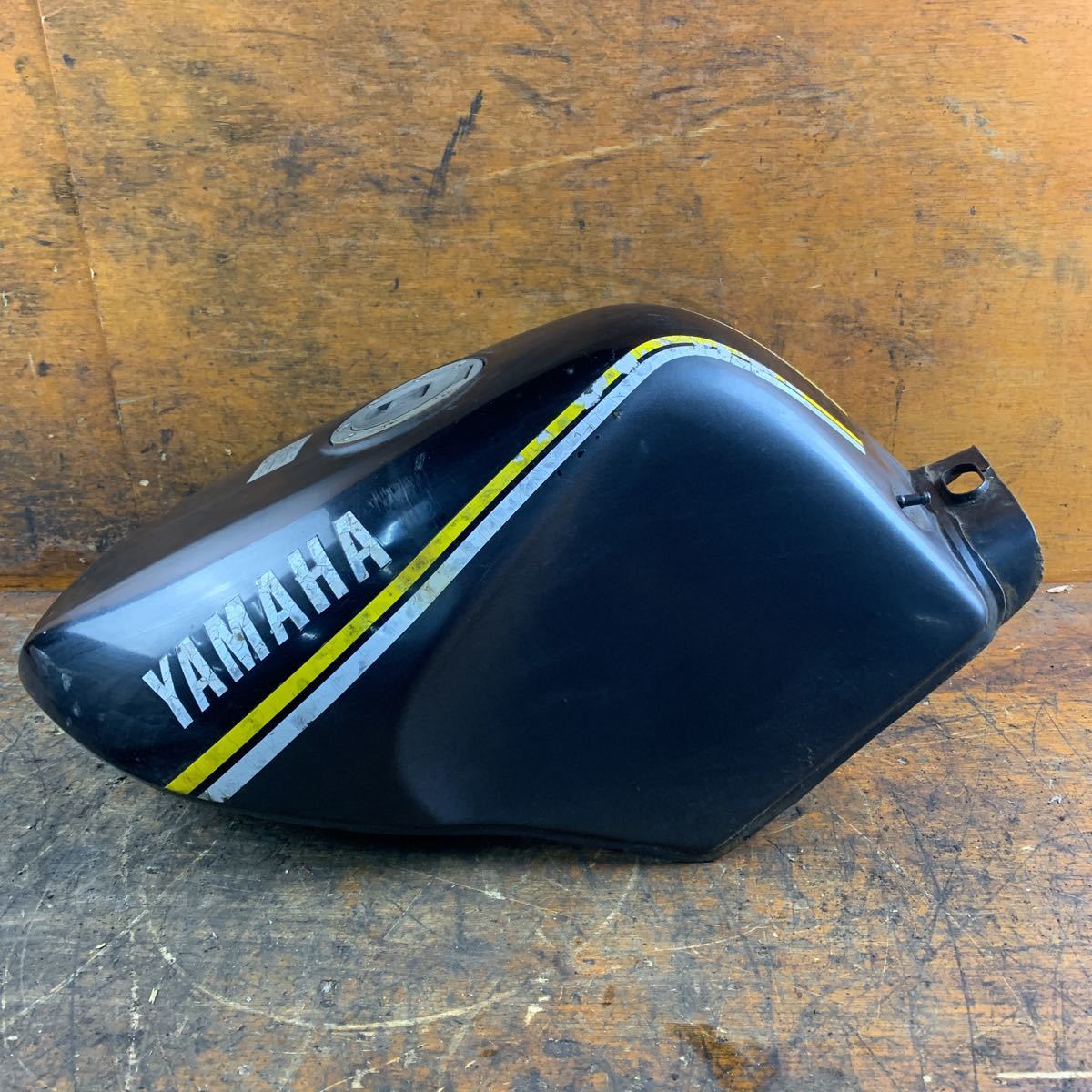 YAMAHA TZR250 1KT 純正燃料タンク
