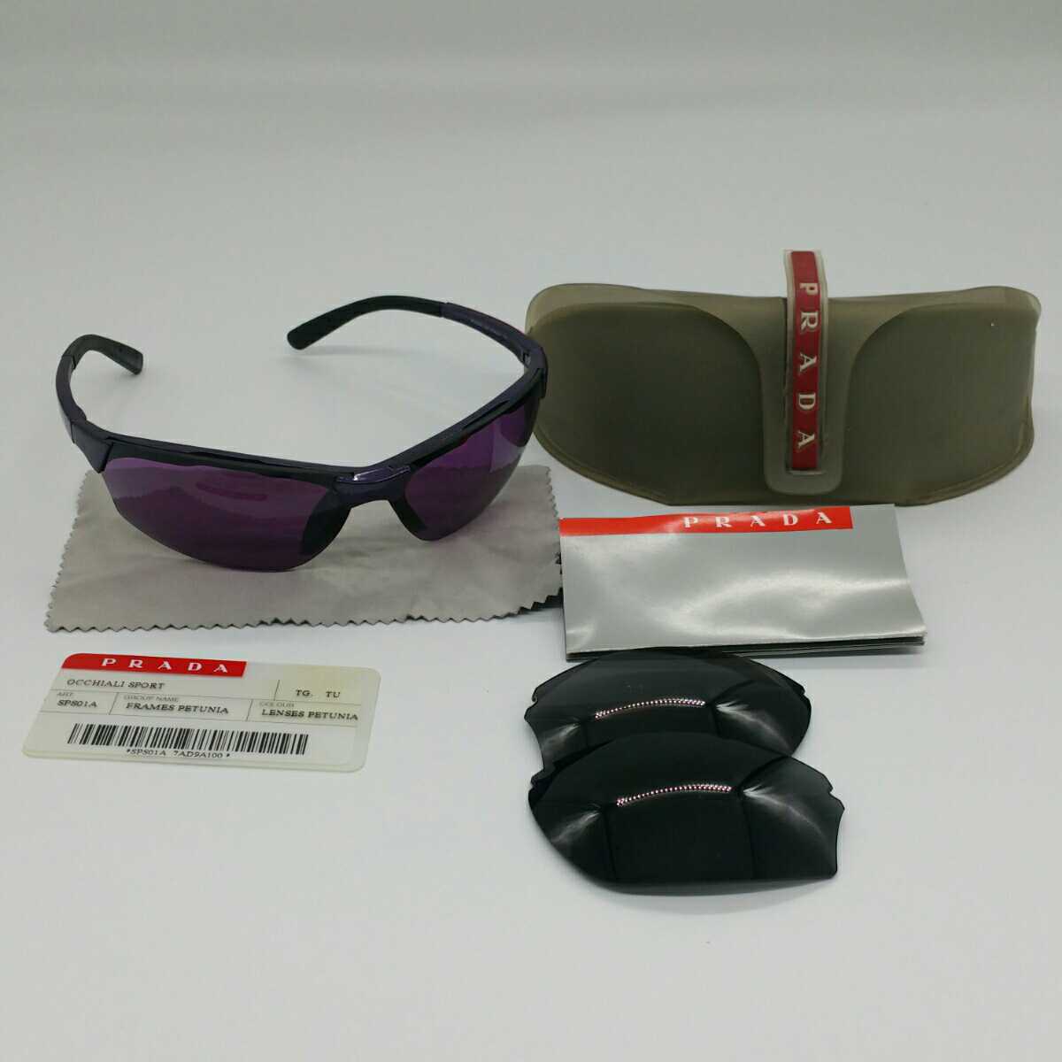 Prada プラダ スポーツ サングラス Sps01a Occhiali Sport 訳アリ品 替えレンズ付き サングラス 売買されたオークション情報 Yahooの商品情報をアーカイブ公開 オークファン Aucfan Com