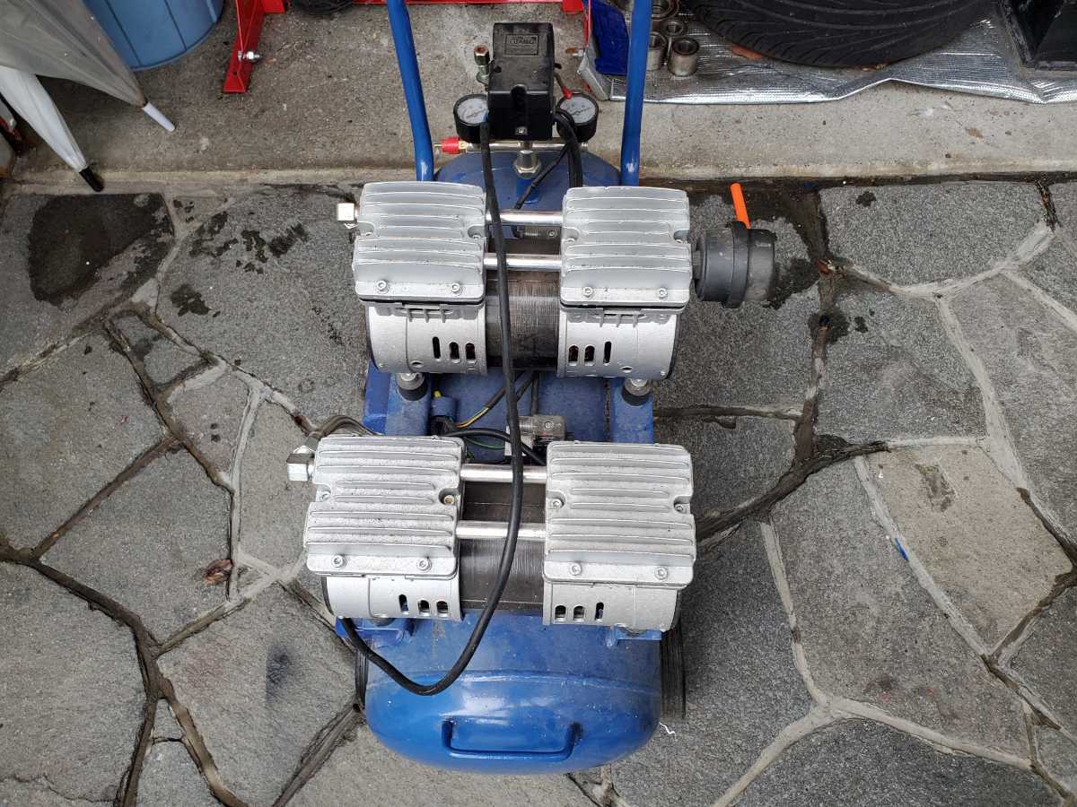 コンプレッサー オイルレス ジャンク品 100V DZW038 2026年 