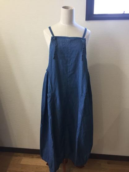 定番人気，爆買い ロングエプロン ワンピースエプロン デニム フリーサイズ 大きいサイズ の方にも(エプロン)｜売買されたオークション情報、yahooの商品情報をアーカイブ公開 - オークファン エプロン